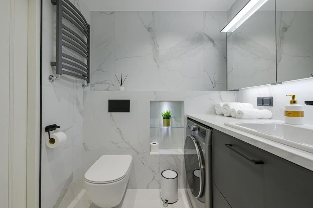 Apartment New Near The Airport, Center In Sikupilli *